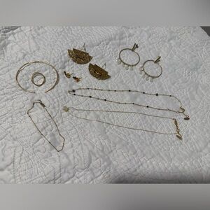 Anthropologie used jewelry set of 8